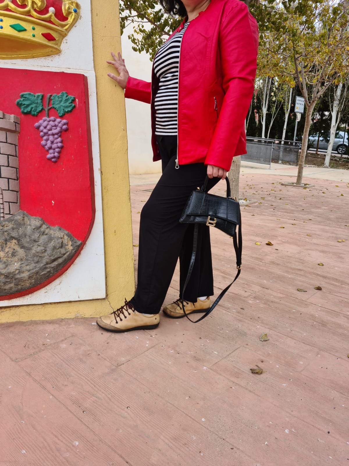 CHAQUETA POLIPIEL ROJA